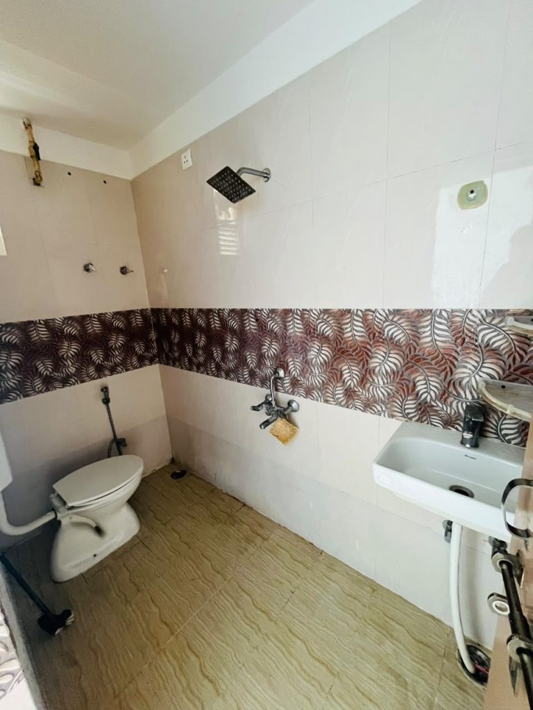 3 BHK Flat for Rent in Meerapur Basahi Varanasi